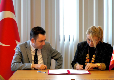 Altınova Belediyesi’nden Memurlara Büyük Promosyon Müjdesi!