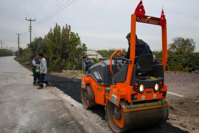 Altınova’da Yol Onarımı Hız Kesmiyor: Asfalt ve Bakım Çalışmaları Sürüyor !