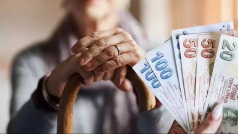Çifte Emekli Maaşı Dönemi Sona Eriyor: SGK’dan Kritik Düzenleme!